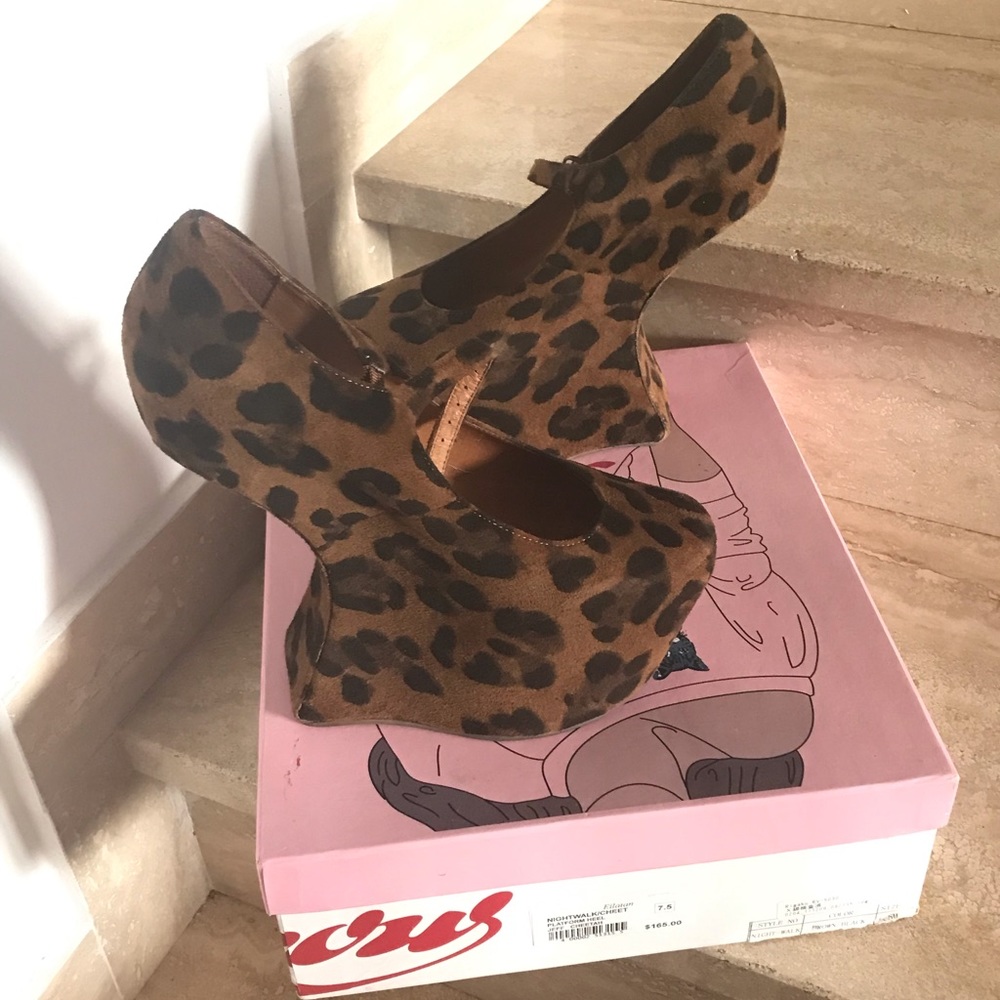 Women’s Jeffrey Campbell heel less night walk